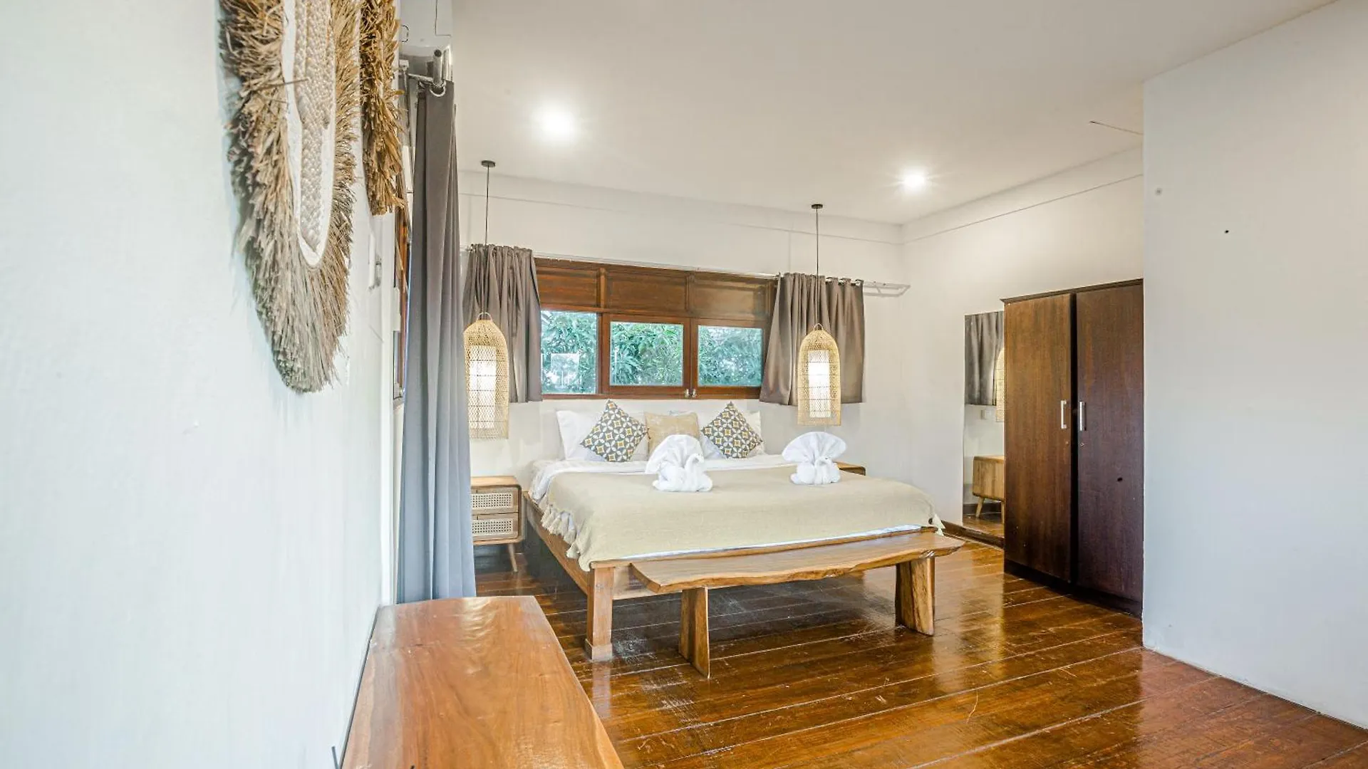 Villa Deba 4 By Bali Villa Solutions Seminyak  Seminyak (Bali)