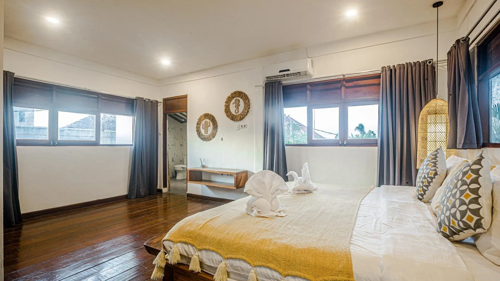 Villa Deba 4 By Bali Villa Solutions Seminyak  Seminyak (Bali)