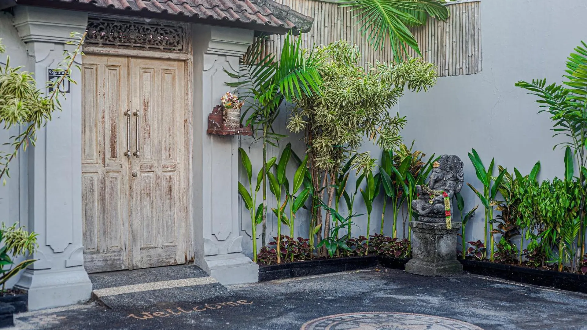 Villa Deba 4 By Bali Villa Solutions Seminyak