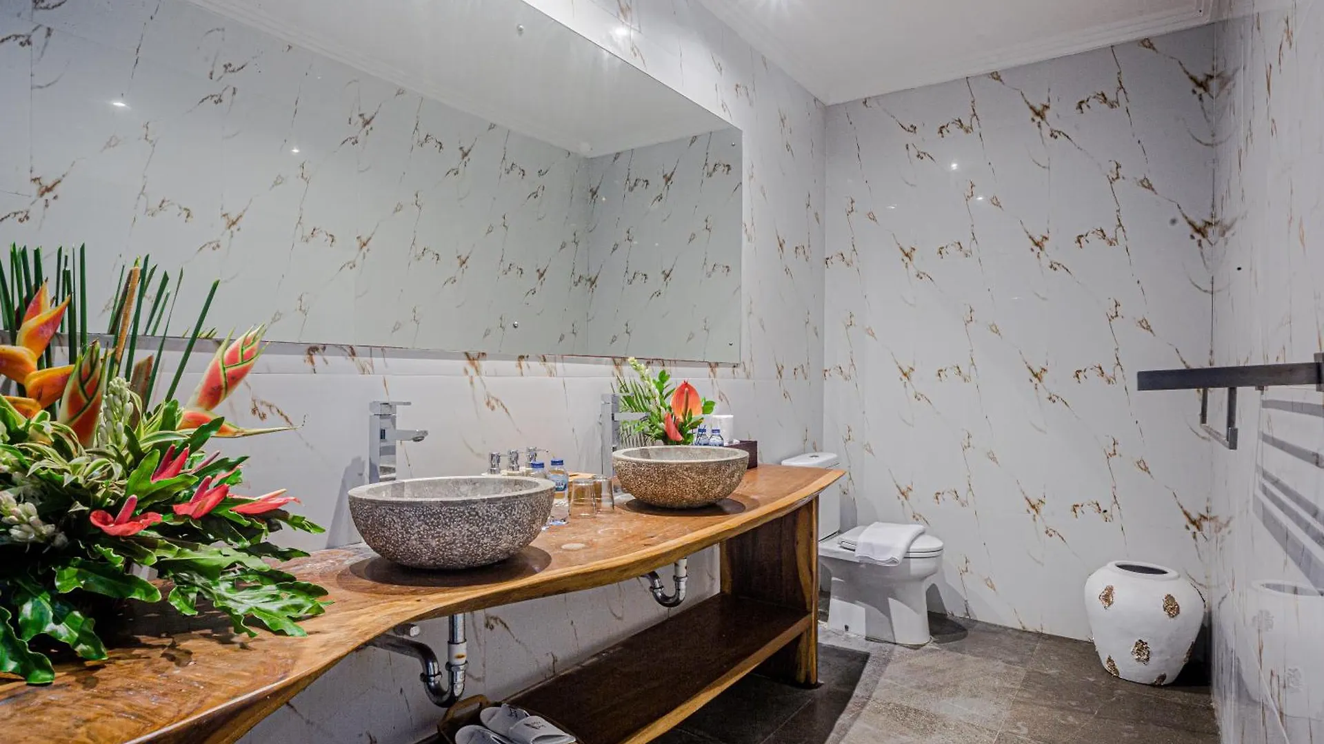Villa Deba 4 By Bali Villa Solutions Seminyak  Indonesia