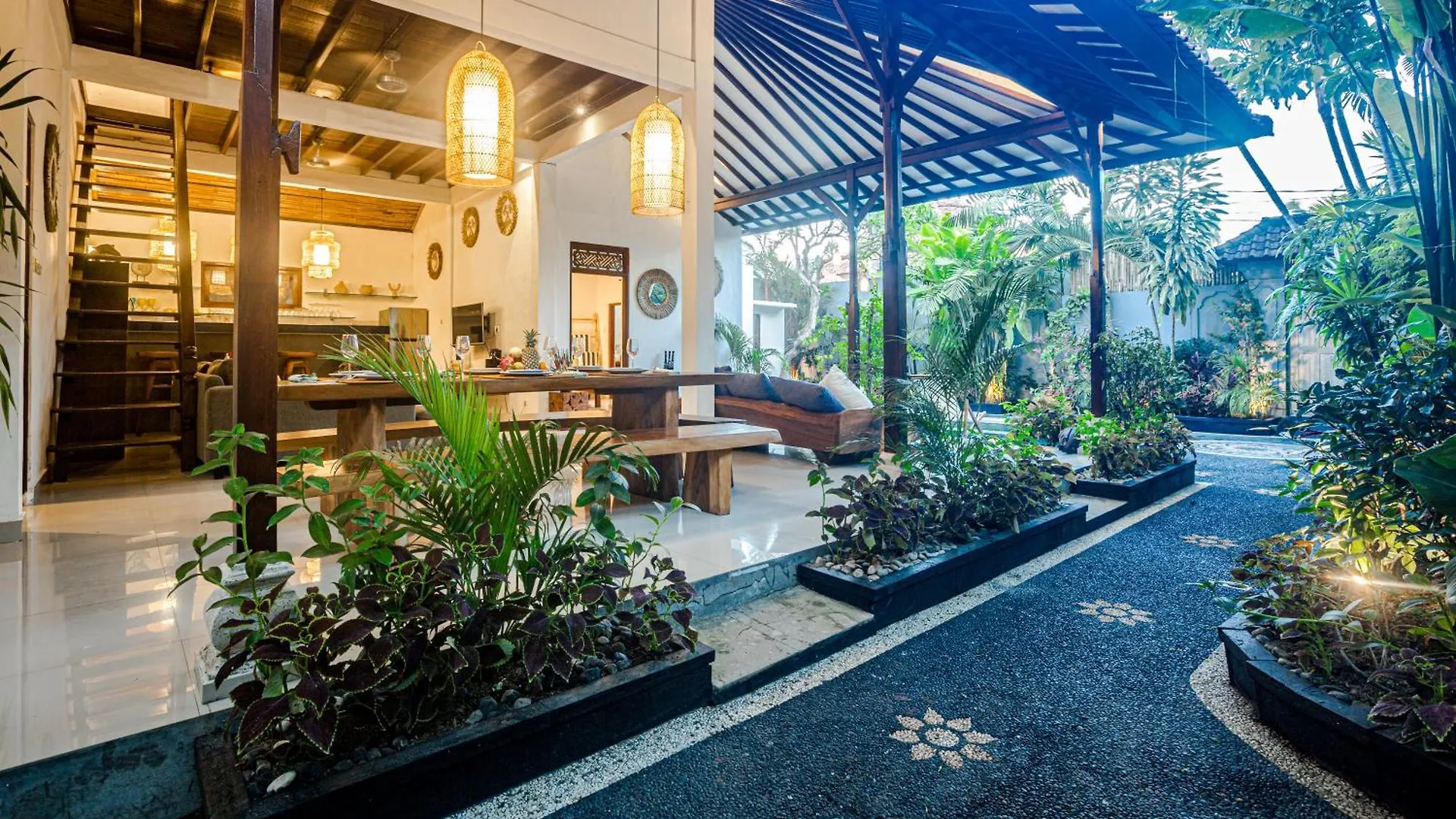 Villa Deba 4 By Bali Villa Solutions Seminyak